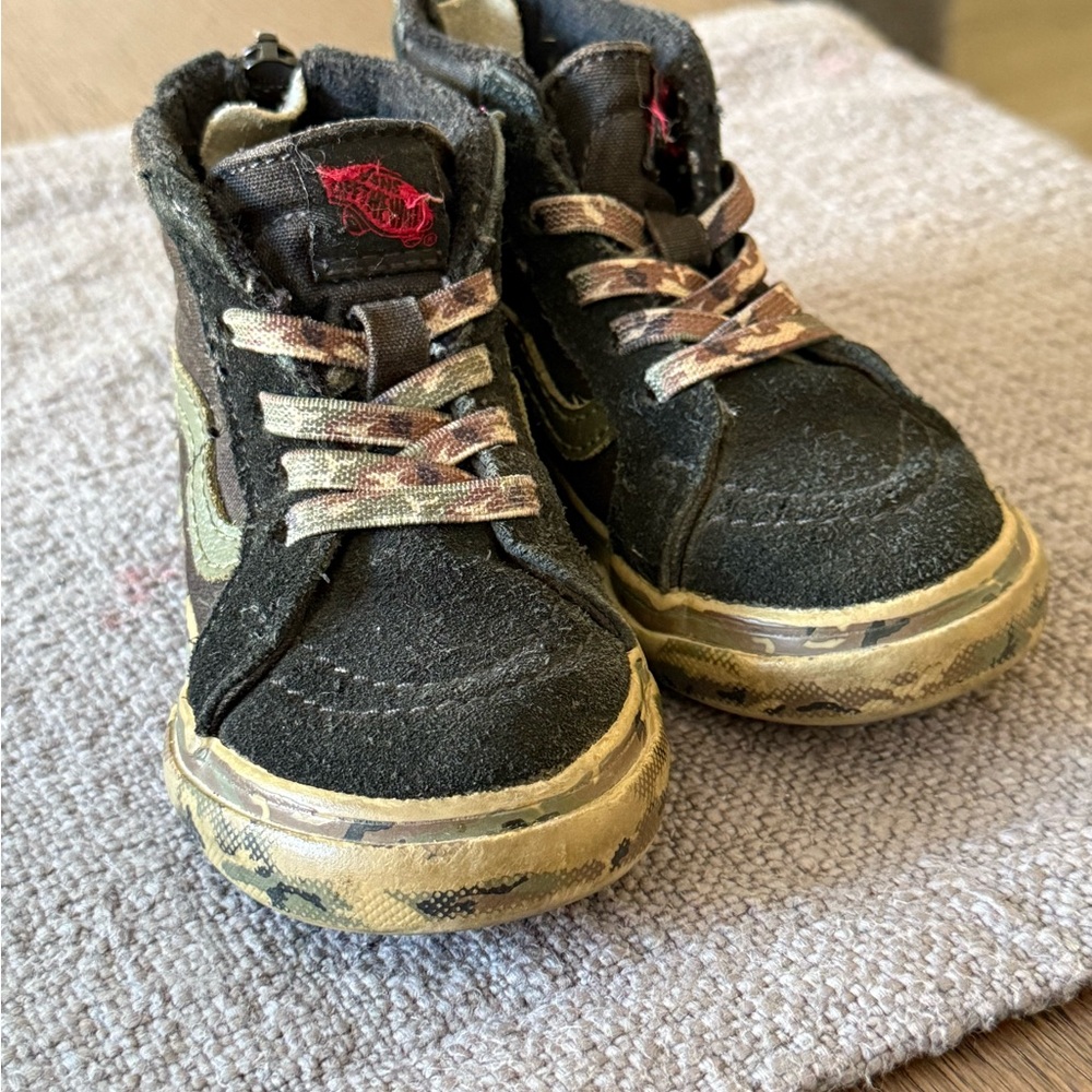 Vans Black and Gold Kids Sneakers